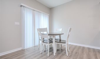 7000 Lake Ridge Ave 4, Des Moines, IA 50320