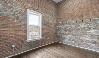 21 W 20TH St 205, Bayonne, NJ 07002