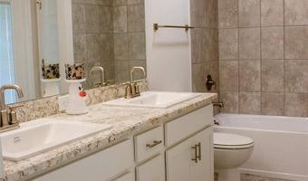 4019 TULLAMORE Ln, Auburndale, FL 33823