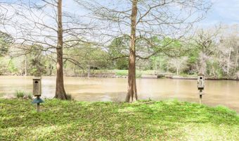 310 W Magnolia Ave, Abbeville, LA 70510