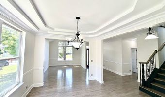 1145 Mackenzie Dr, Antioch, IL 60002
