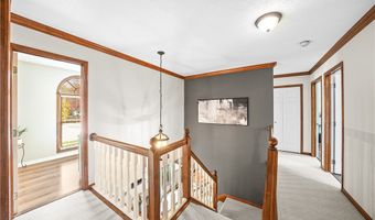 350 Aspen Ct, Aurora, OH 44202