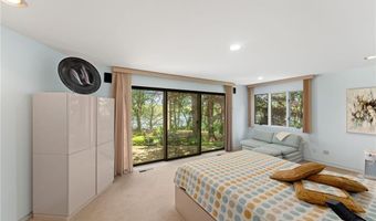 125 Woodruff Ave, Narragansett, RI 02882