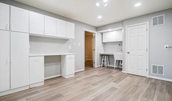 5916 EWING Pl, Alexandria, VA 22310