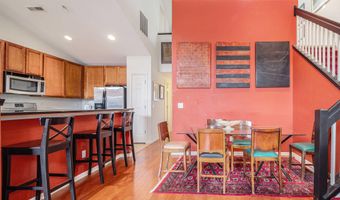 222 W Oakbrook Dr, Ann Arbor, MI 48103