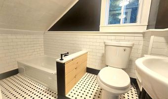 215 Maple St, Bennington, VT 05201