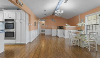 855 Dove Blvd, Bay St. Louis, MS 39520