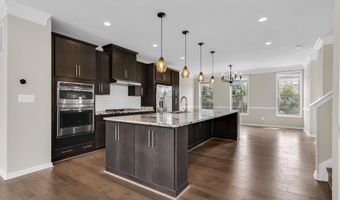 22515 NAUGATUCK Sq, Ashburn, VA 20148