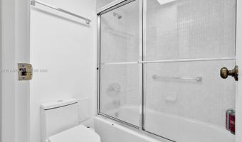 20379 W Country Club Dr 1440, Aventura, FL 33180