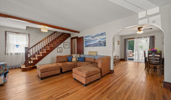 5 Wall St, Cromwell, CT 06416