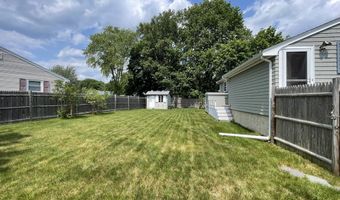 34 Millbrook Rd, Beverly, MA 01915