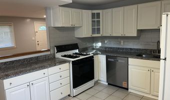 7 Metroview Ct, Ann Arbor, MI 48108
