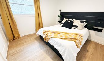 816 NE 18th Ave, Aberdeen, SD 57401