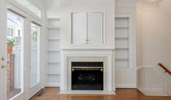 9 FRANKLIN St, Alexandria, VA 22314
