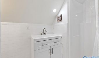825 Dogwood Ln, Ashville, AL 35953