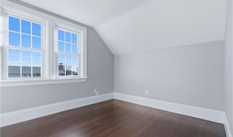 220 Vincent Ave, East Providence, RI 02914