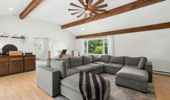 136 Crescent Cir, Cheshire, CT 06410