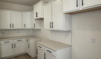 140 Hunter Ridge Dr, Boiling Springs, SC 29316