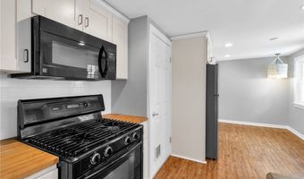 169 Ridgewood Dr, Amherst, NY 14226