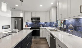 7102 San Bartolo St 11, Carlsbad, CA 92011