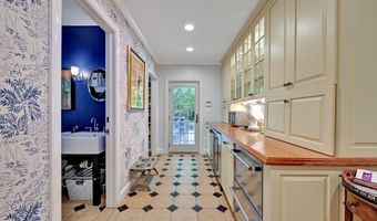 6907 BRADLEY Blvd, Bethesda, MD 20817