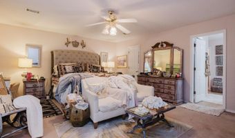 1307 River Oaks, Benton, AR 72019
