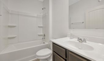 1056 FLYWAY VIEW Ln, Alabaster, AL 35007