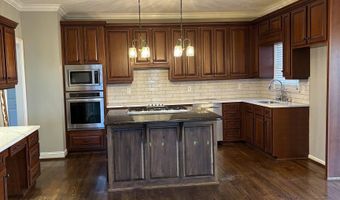 150 CHESTNUT Dr, Alabaster, AL 35007