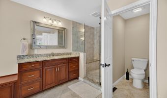 8105 Wycliffe Dr, Anderson Twp., OH 45244