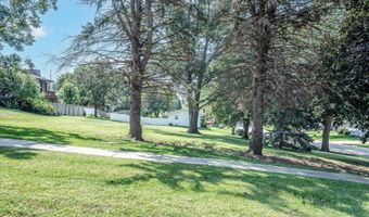 305 E 21st St, Atlantic, IA 50022
