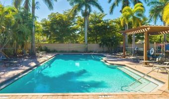 1430 Serrano Cir, Naples, FL 34105