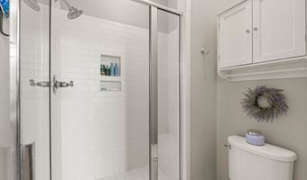 14 Assembly Row B, Beaufort, SC 29906