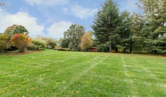 2197 Knollpoint Dr NE, Ada, MI 49301