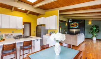 2114- B KAIWIKI Rd, Hilo, HI 96720