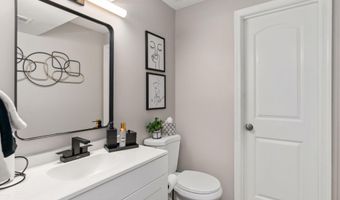 2504 WINDBREAK Dr, Alexandria, VA 22306