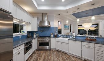 313 HAMMOCK Cir, Anna Maria, FL 34216