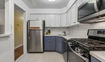 233 Perth Hill Ct, Aberdeen, NJ 07747