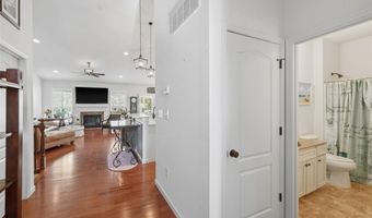 519 Triton Way Dr, Ballwin, MO 63011