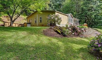 22475 SE Royal Anne Dr, Amity, OR 97101