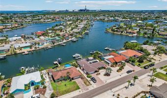 801 FLAMINGO Dr, Apollo Beach, FL 33572