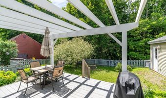 1486 Washington St, Bath, ME 04530