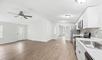 1809 Rosemary Cir, Bell, FL 32619