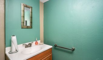 6781 Meadow Ridge Ln, Amberley, OH 45237