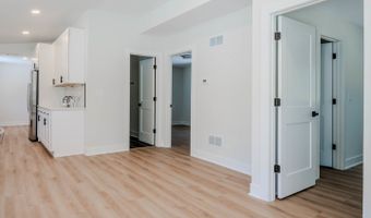 1823 E Park Pl, Arlington Heights, IL 60004