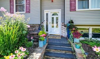 4101 Donald Dr, Madison, WI 53704