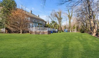 26 Bruns Rd, Allenhurst, NJ 07711