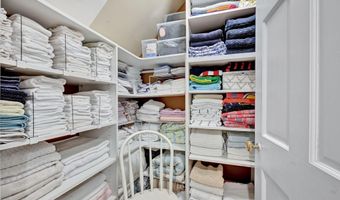 6907 BRADLEY Blvd, Bethesda, MD 20817