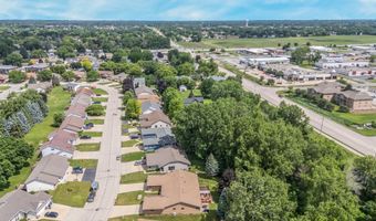 2232 N CLOUDVIEW Dr, Appleton, WI 54914