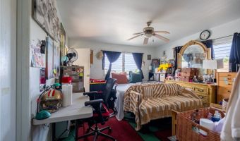 1057 Maluna St, Honolulu, HI 96818