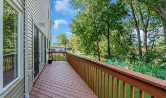 25 Oakshades Ave, Aberdeen, NJ 07747